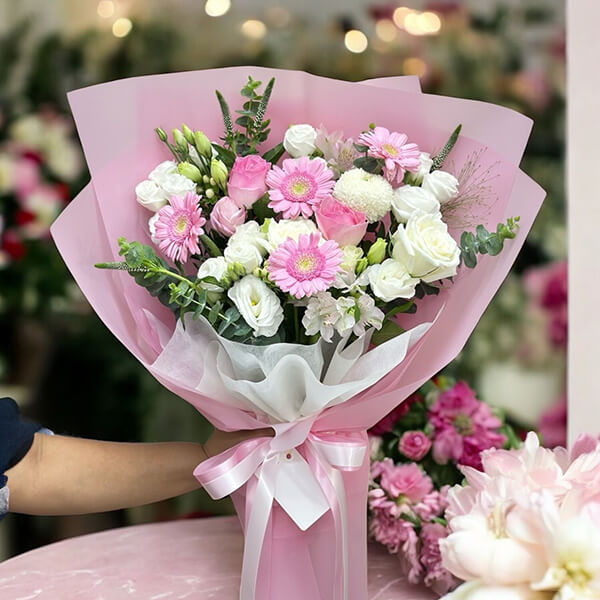 ช่อดอกไม้วันครบรอบ – ช่อดอกไม้ส่งด่วน "ช่อรักหวานชื่น" ช่อดอกไม้วันครบรอบ – ช่อดอกไม้ส่งด่วน "ช่อรักหวานชื่น"