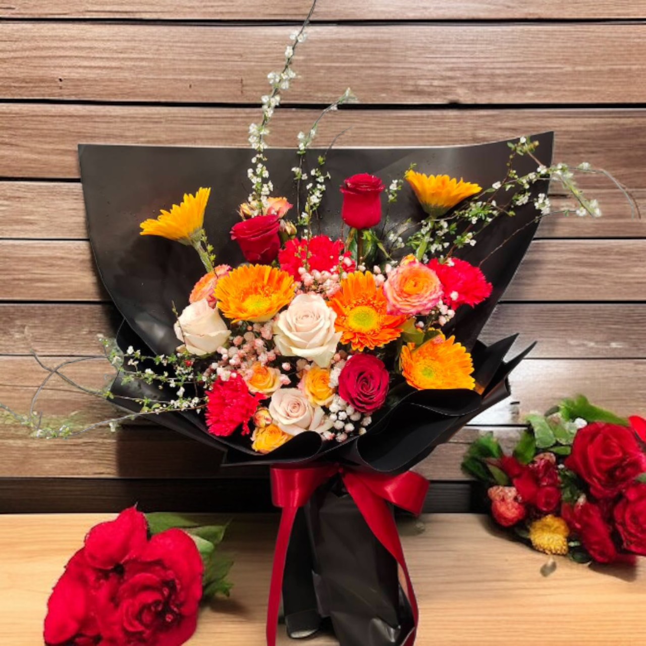ช่อดอกไม้เทศกาล – ส่งช่อดอกไม้สด "ช่อฤดูกาลสดใส" ช่อดอกไม้เทศกาล – ส่งช่อดอกไม้สด "ช่อฤดูกาลสดใส"