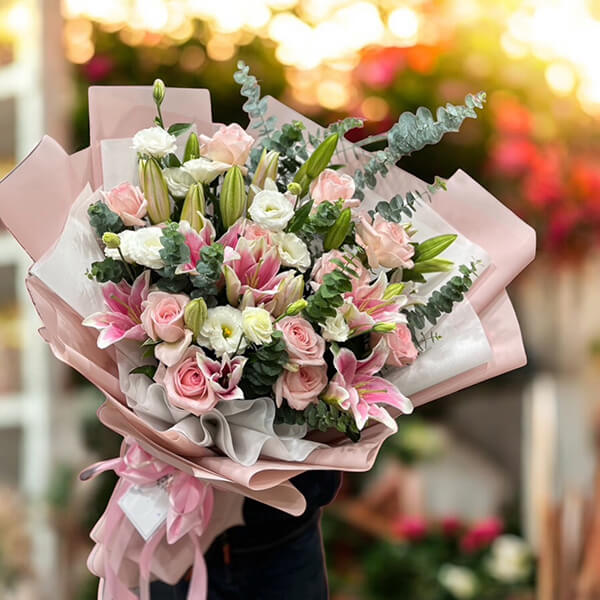 ช่อดอกไม้หรูขนาดใหญ่พิเศษ สำหรับวันครบรอบ ช่อดอกไม้หรูขนาดใหญ่พิเศษ สำหรับวันครบรอบ