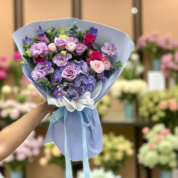 ช่อดอกไม้สวยๆ - ช่อดอกไม้ส่งด่วน "เสน่ห์แห่งรัก" ช่อดอกไม้สวยๆ - ช่อดอกไม้ส่งด่วน "เสน่ห์แห่งรัก"