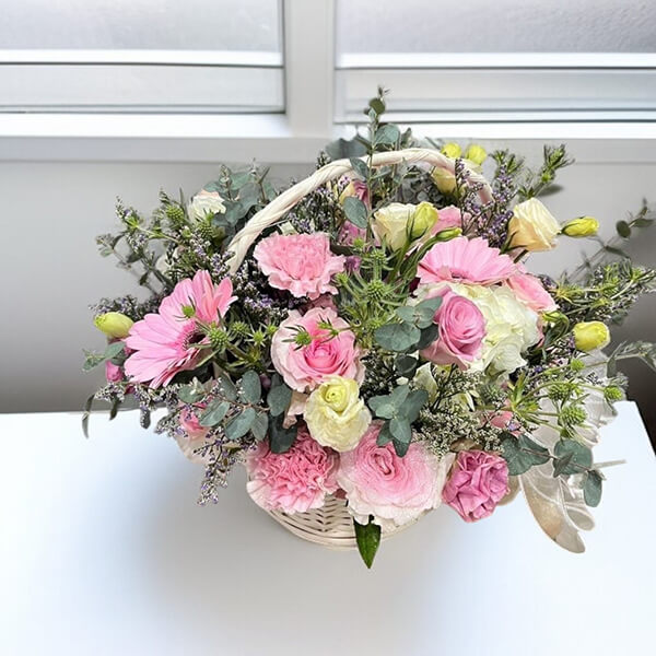 กระเช้าดอกไม้ - Blush Serenity Flower Basket