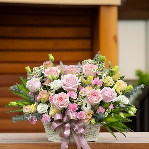 กระเช้าดอกไม้ Sweet Blossom Flower Basket กระเช้าดอกไม้ Sweet Blossom Flower Basket