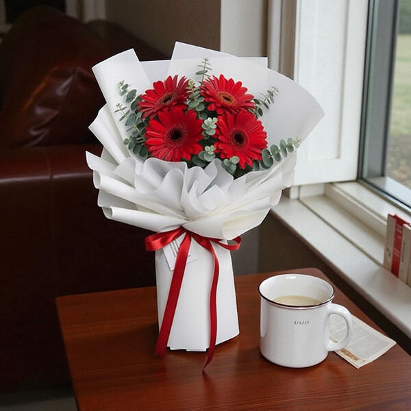 ช่อดอกไม้ -Red Gerbera Love (ความรักจากเยอบีร่าสีแดง)