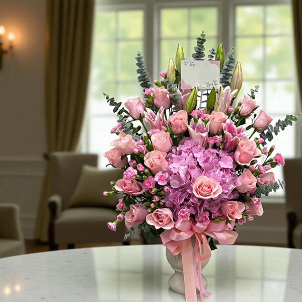 แจกันดอกไม้ Luxury Pink Blossom Vase