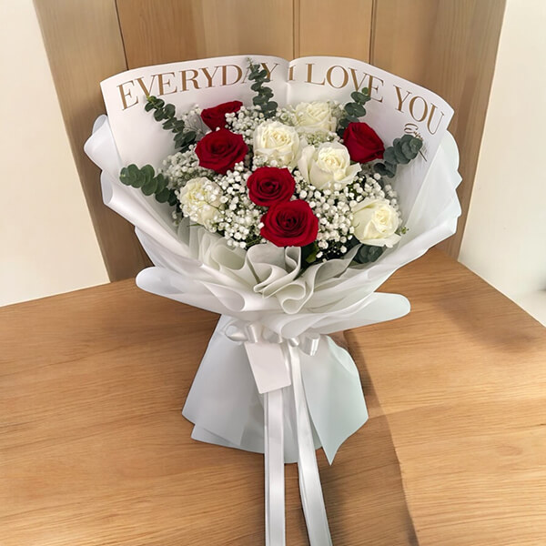 ช่อดอกไม้ Eternal Midheart Romance Bouquet