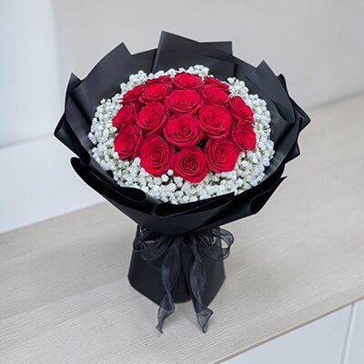 ช่อดอกไม้ Dark romantic Bouquet
