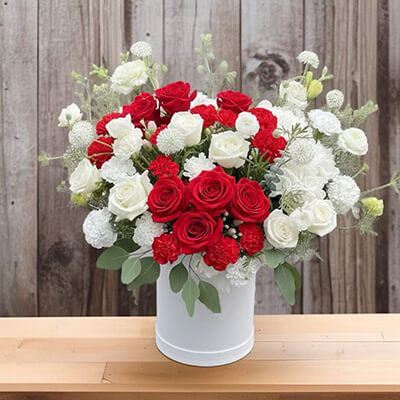 กล่องดอกไม้ Love In Red  Flower Box