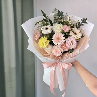 ช่อดอกไม้ Pink & White Bliss Bouquet