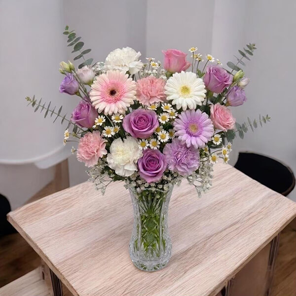 Blossom Pastel Meadows Gerbera & Rose Vase - แจกันดอกไม้สดพรีเมียม บลอสซั่ม พาสเทล มีโดว์ส
